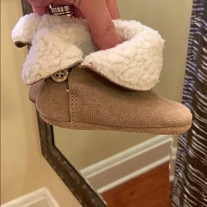 Adorable baby gap unisex little boots